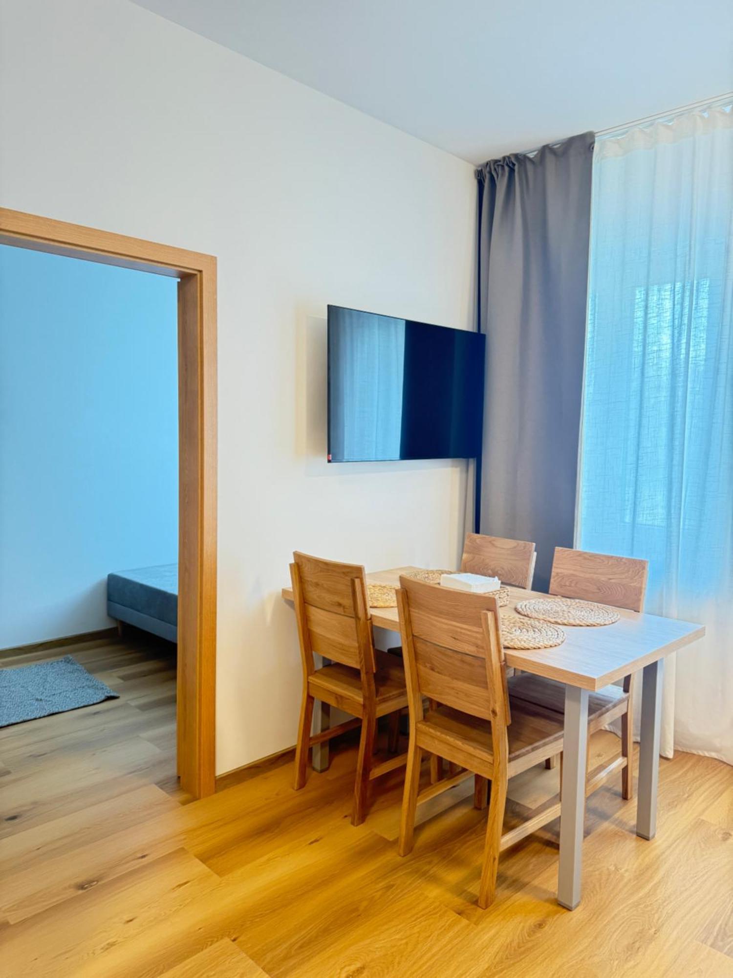 Riverside Apartment Praha Buitenkant foto